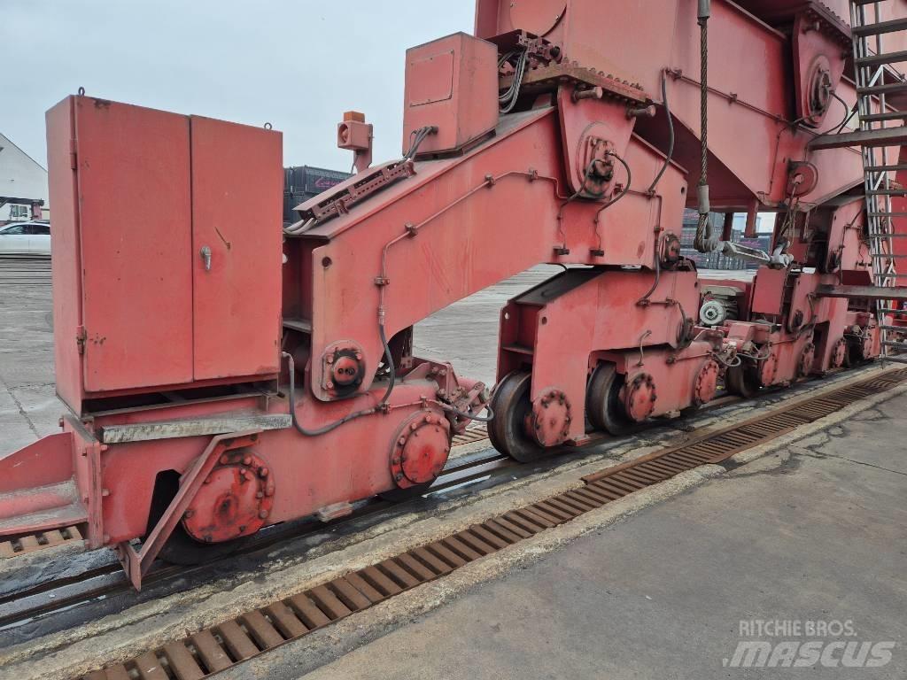  ZPMC STS Кранове от кораб до брега
