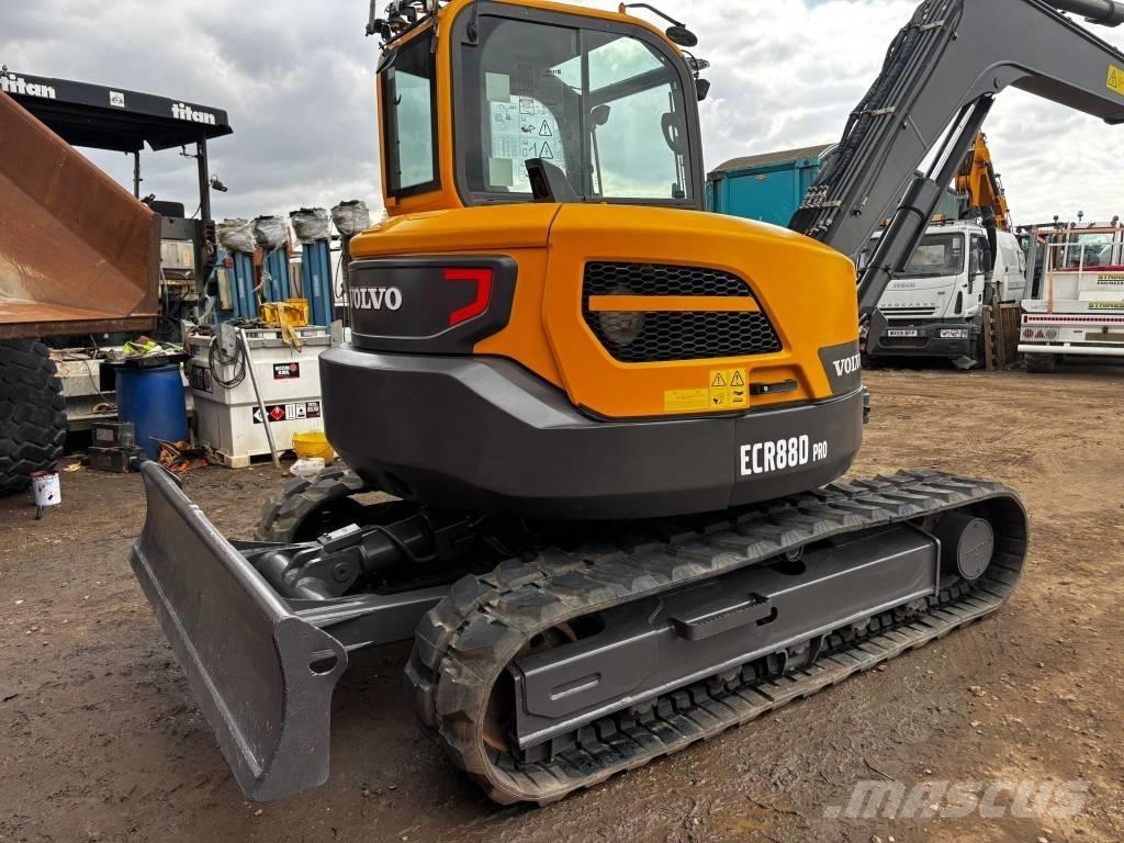 Volvo ECR 88 D Средни екскаватори 7т - 12т