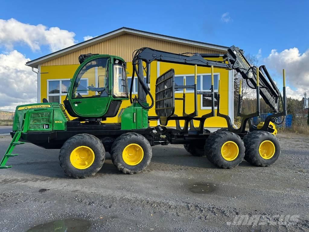 John Deere 810 E Форуардери