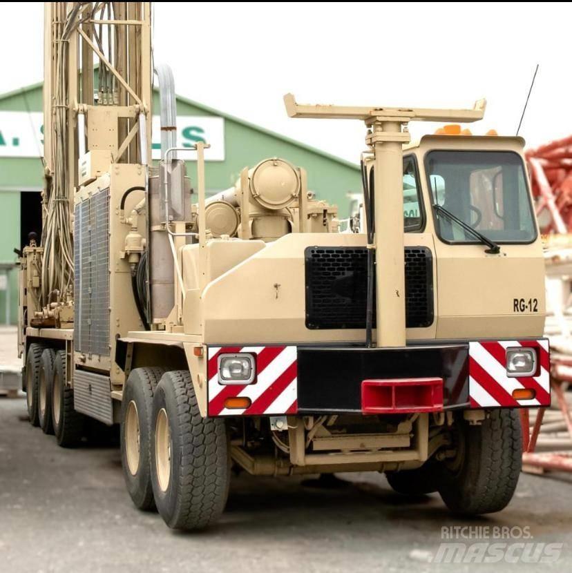 Atlas Copco RD20 III Камиони с подвижни сондажни кули
