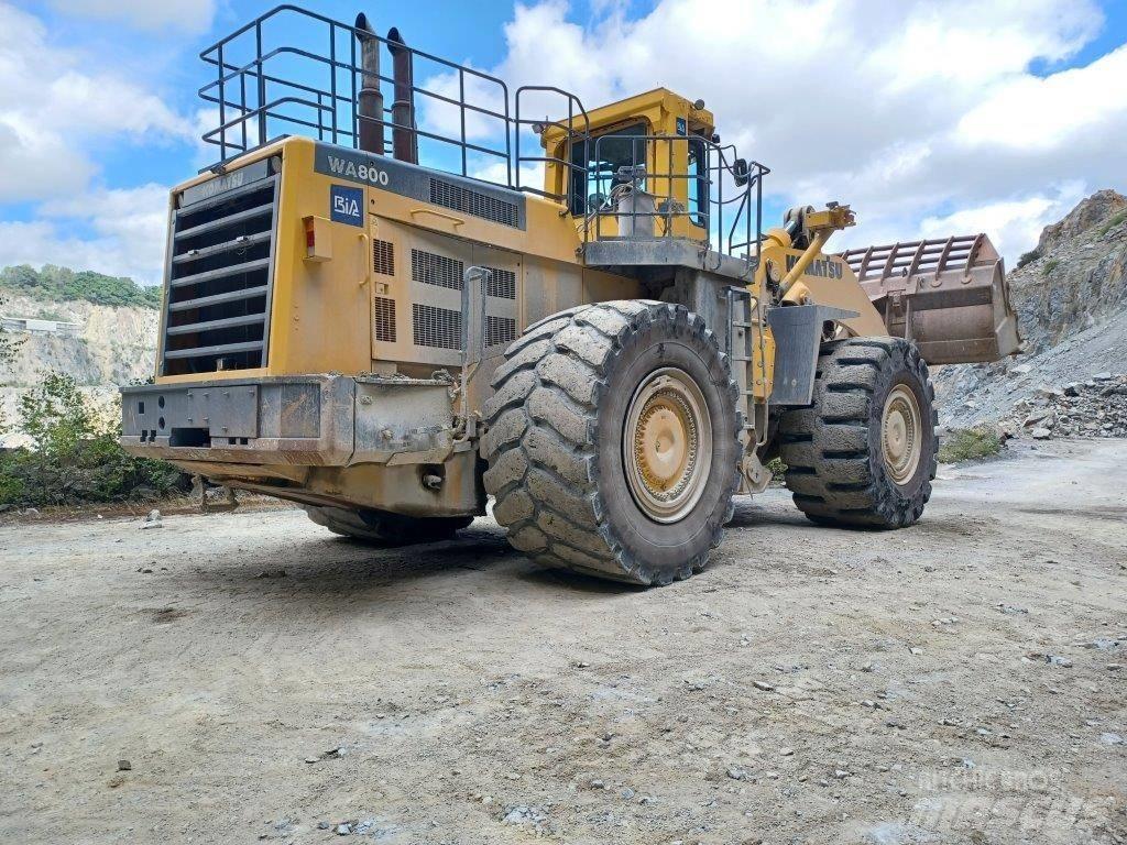 Komatsu WA800-3 Колесни товарачи