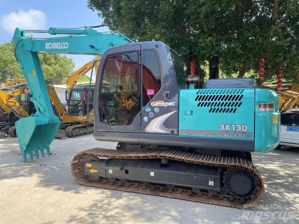 Kobelco SK130-8 Средни екскаватори 7т - 12т