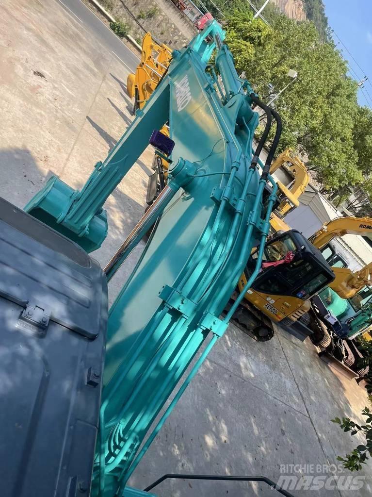 Kobelco SK130-8 Средни екскаватори 7т - 12т