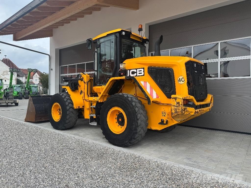 JCB 427 ZX Колесни товарачи