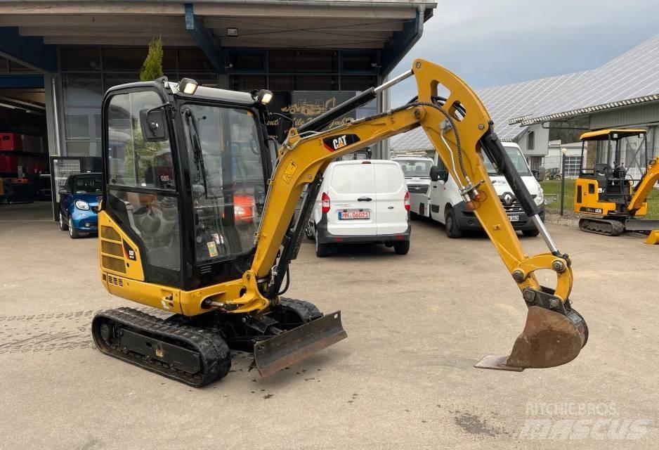 CAT 301.7 D Мини екскаватори < 7 т