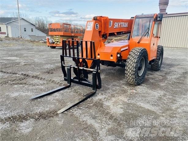 SkyTrak 6042 Телескопични товарачи