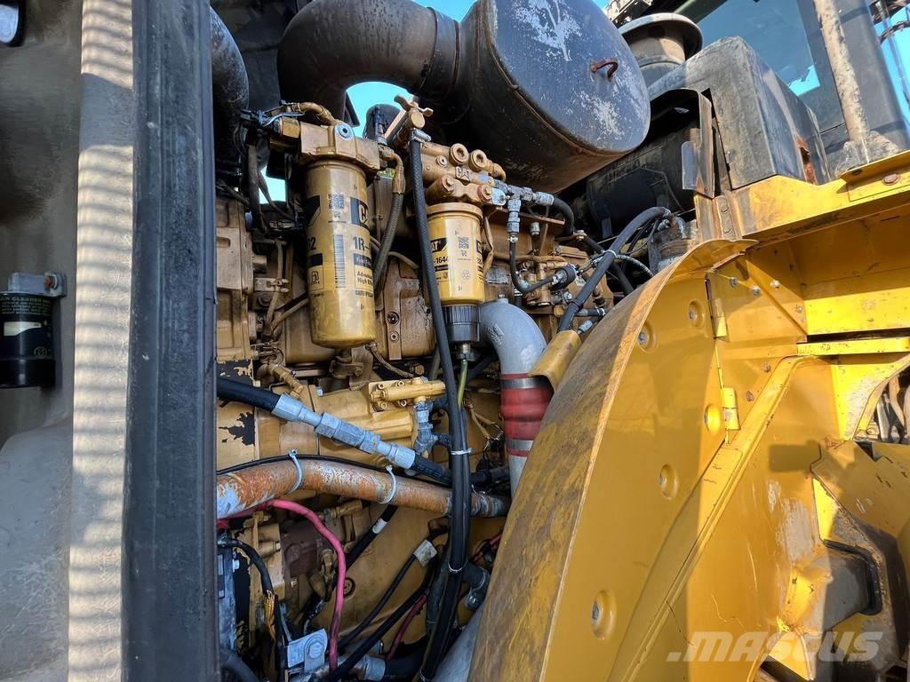 CAT 980H Колесни товарачи