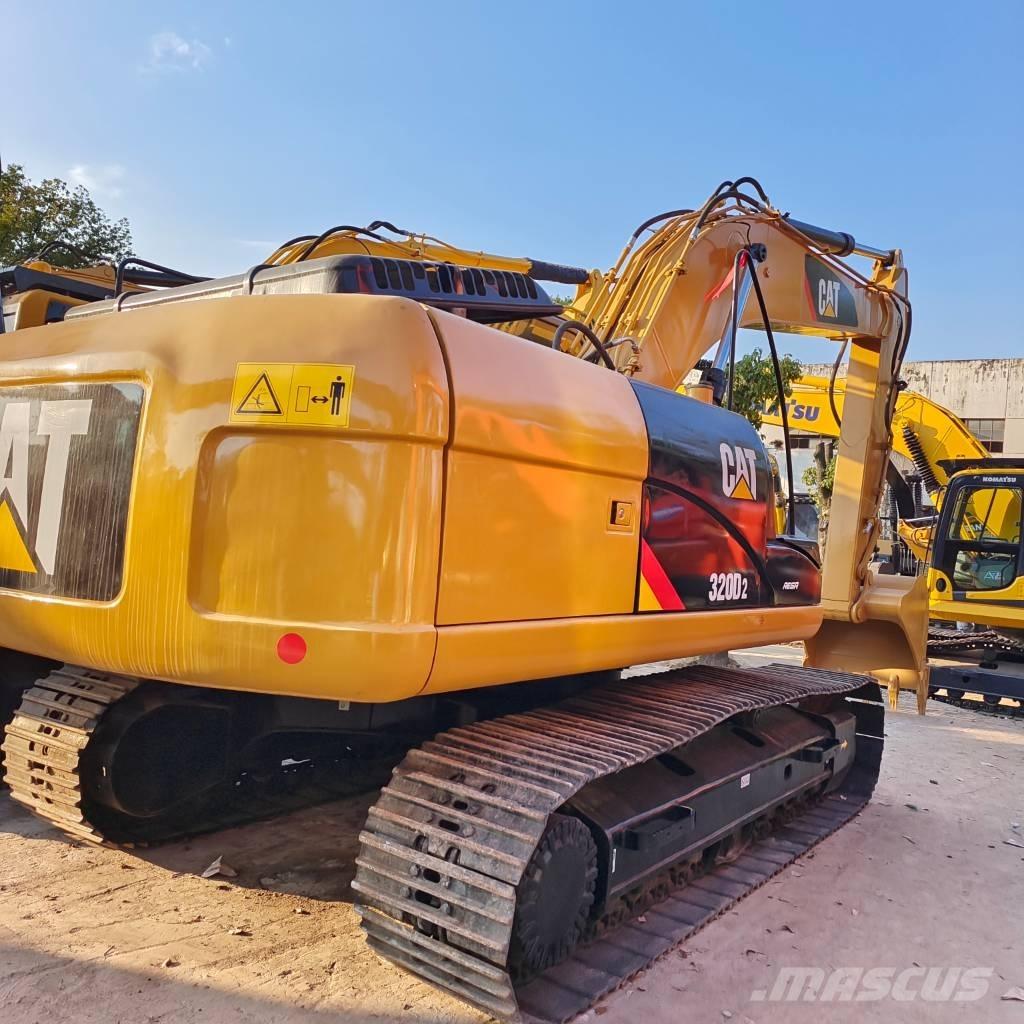 CAT 320 D Верижен екскаватор