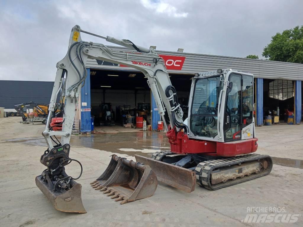 Takeuchi TB 257 FR Мини екскаватори < 7 т