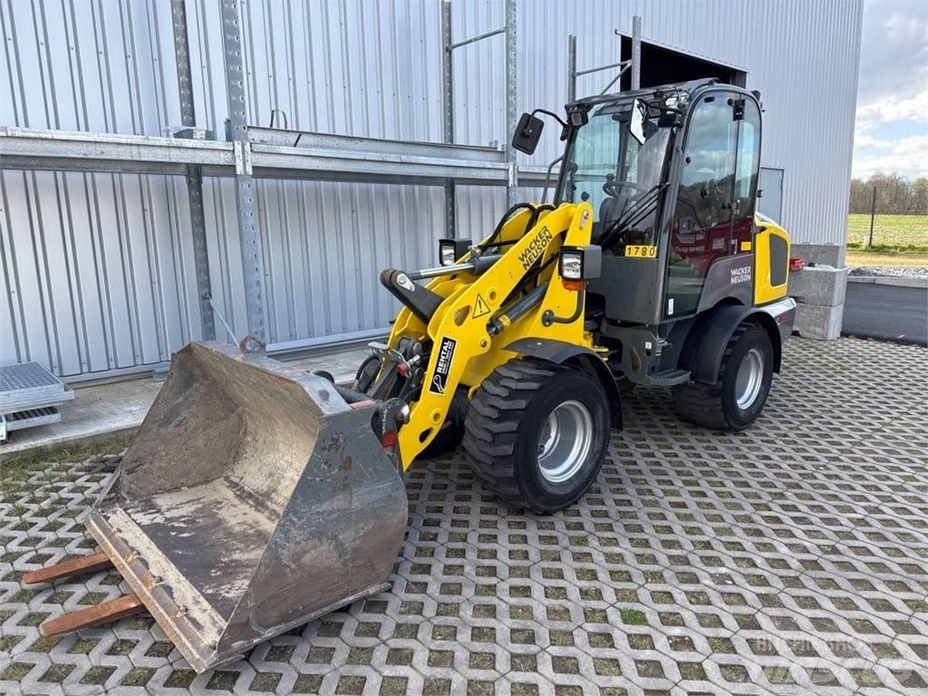 Wacker Neuson WL32 Колесни товарачи