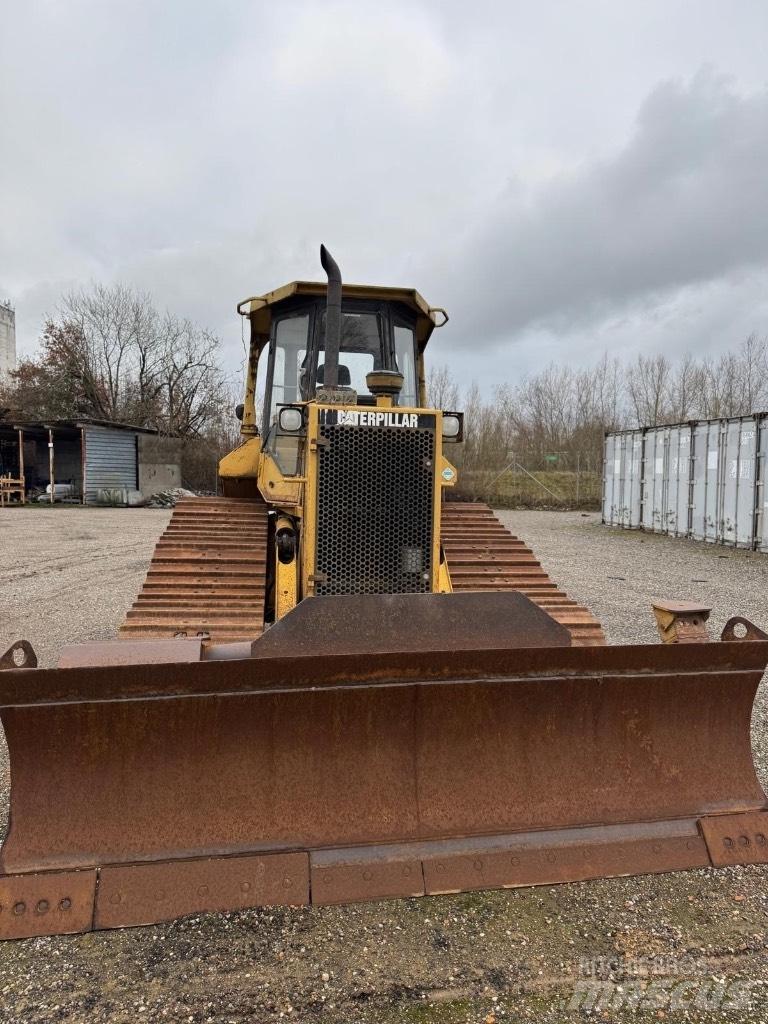 CAT D 5 M LGP Верижни булдозери
