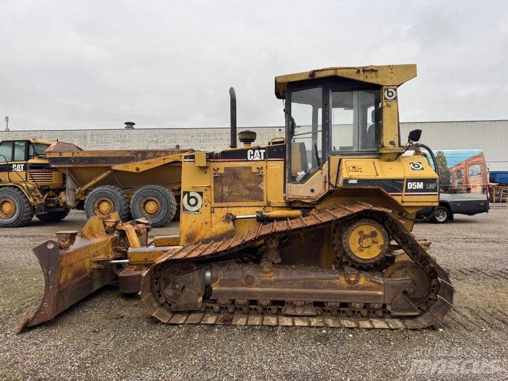 CAT D 5 M LGP Верижни булдозери
