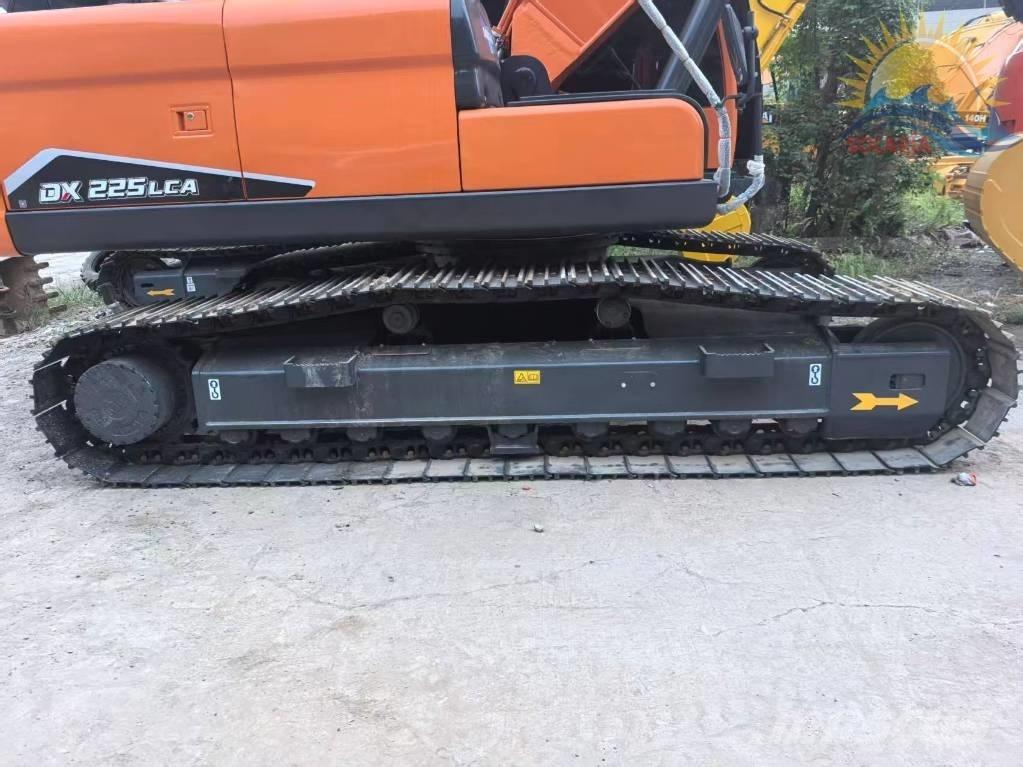 Doosan DX 225 LC-9C Верижен екскаватор