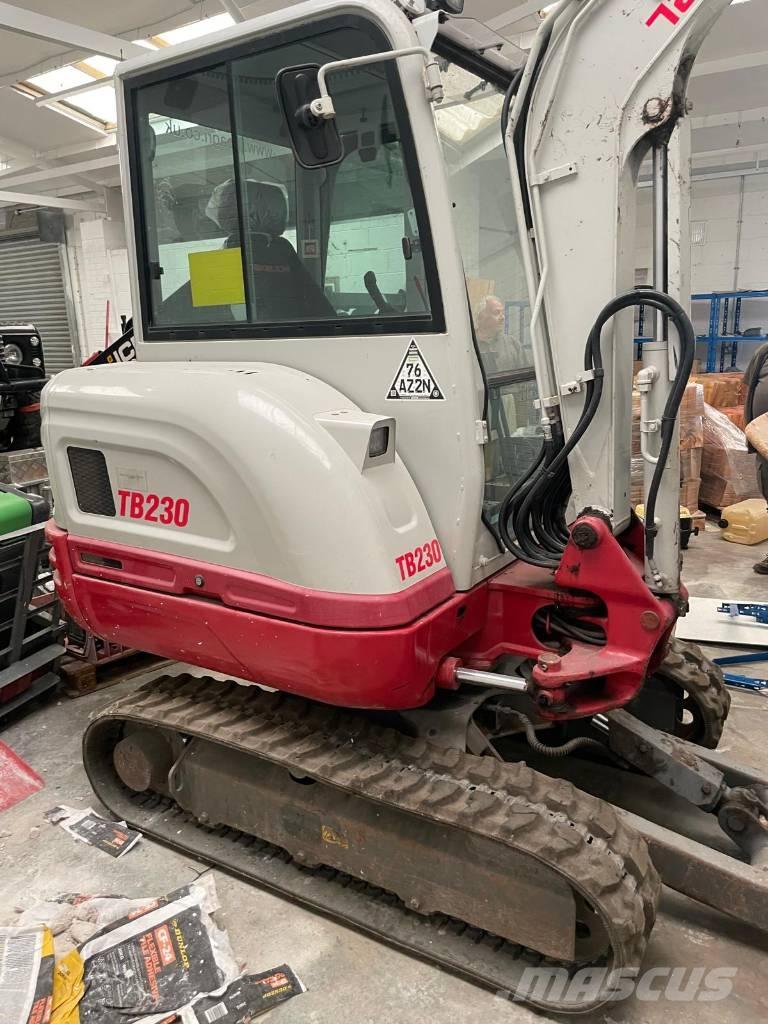 Takeuchi TB 230 Мини екскаватори < 7 т
