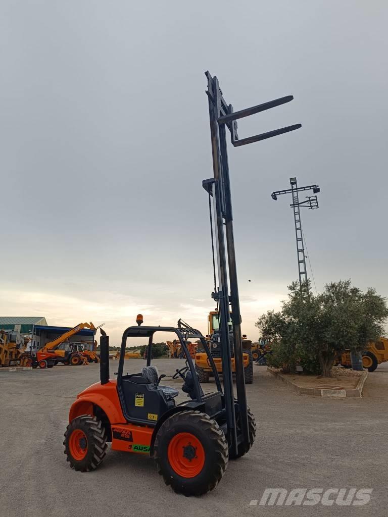 Ausa CH 250 X4 Камиони за херавни местности