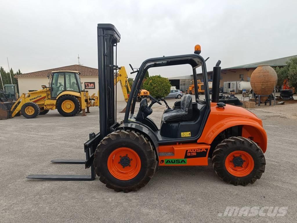 Ausa CH 250 X4 Камиони за херавни местности