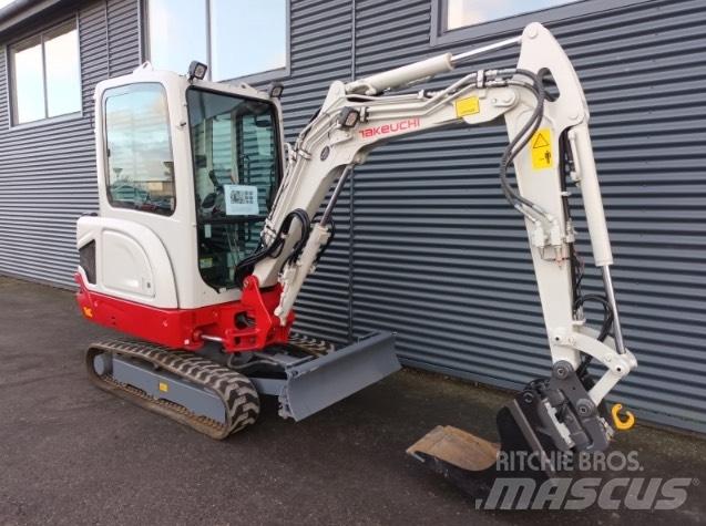 Takeuchi tb225 Мини екскаватори < 7 т