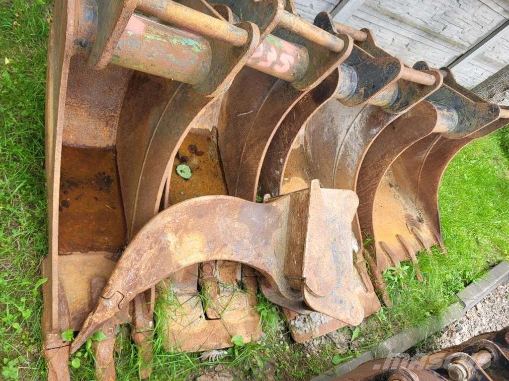 Komatsu PW110 Колесни екскаватори