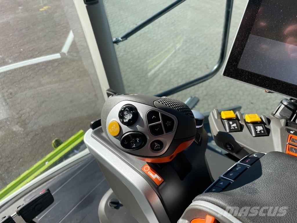 CLAAS Lexion 6700 Комбайни
