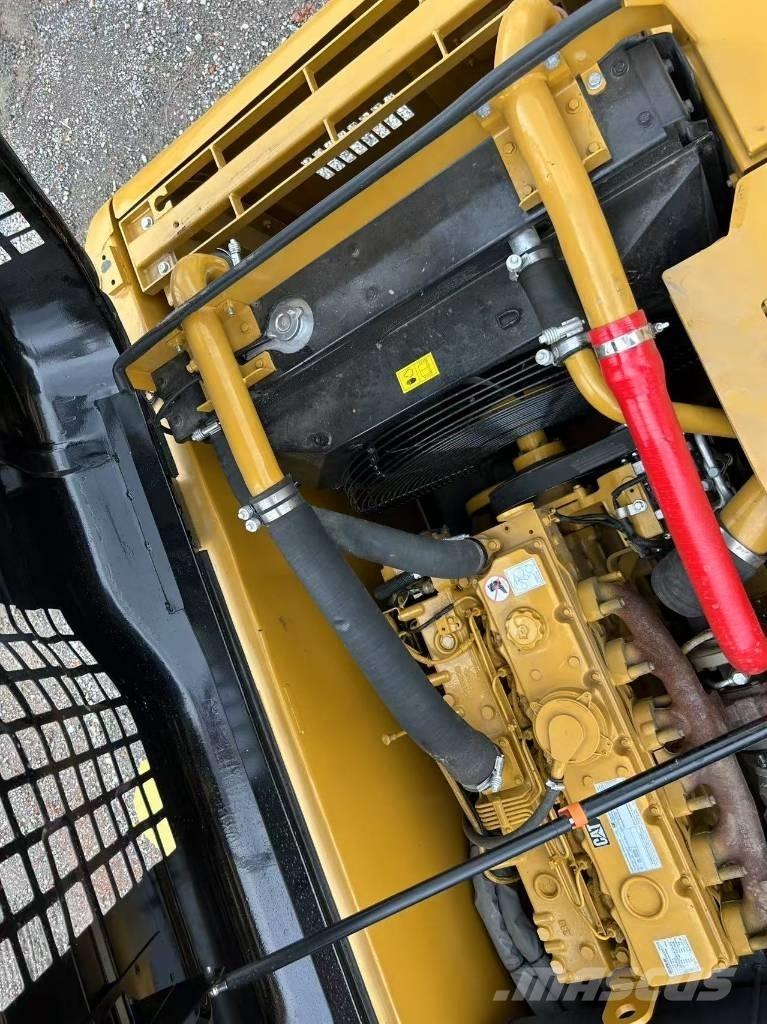 CAT 320D2L Верижен екскаватор