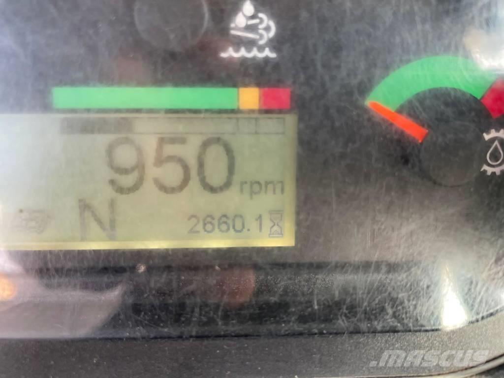 CAT 432F2 Товарач със заден ексватор