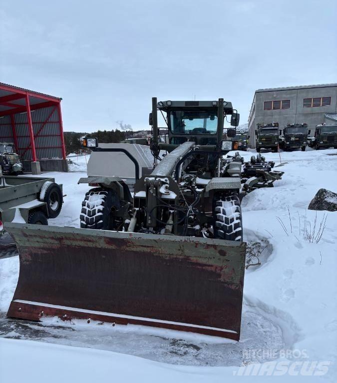 Champion 736 A 6x6 Грейдери