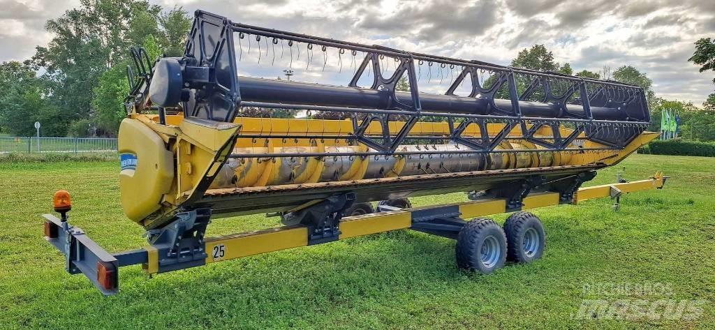 New Holland CX6.90 Комбайни