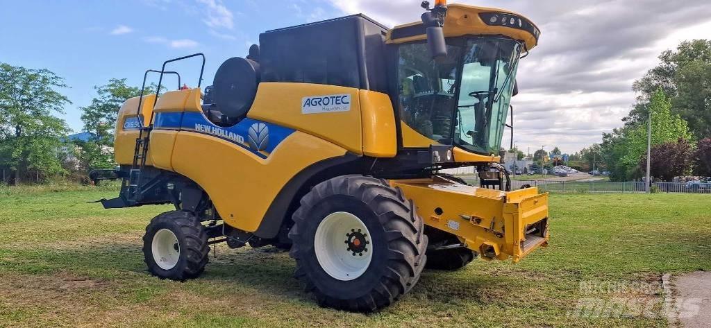New Holland CX6.90 Комбайни