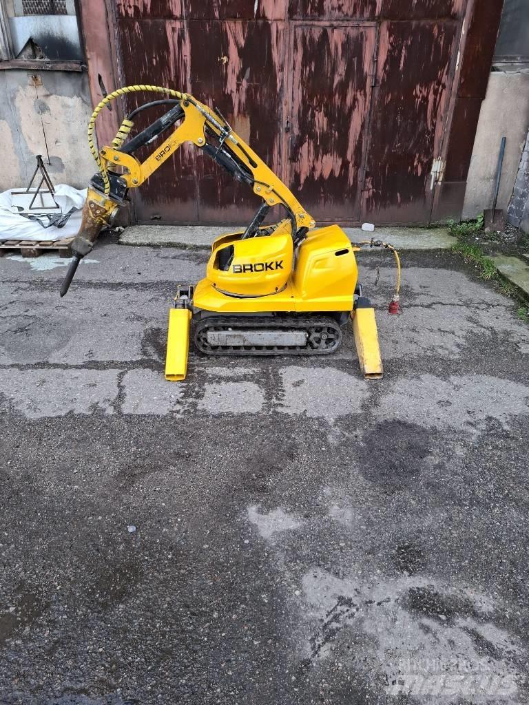 Brokk 60 Багери за разрушаване
