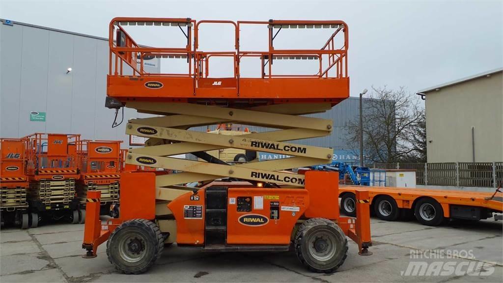 JLG 4394RT Ножични работни платформи