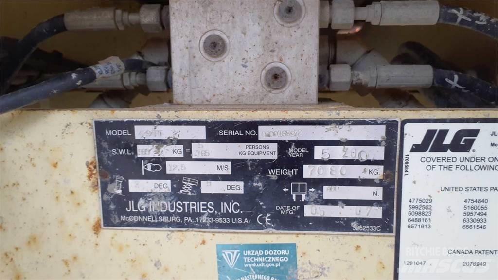 JLG 4394RT Ножични работни платформи