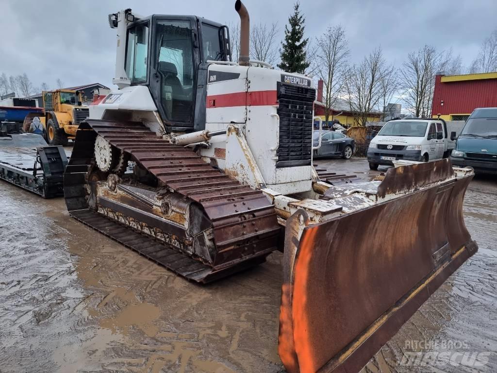 CAT D 6 N LGP Верижни булдозери
