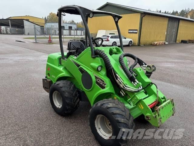 Avant 528 Трактори