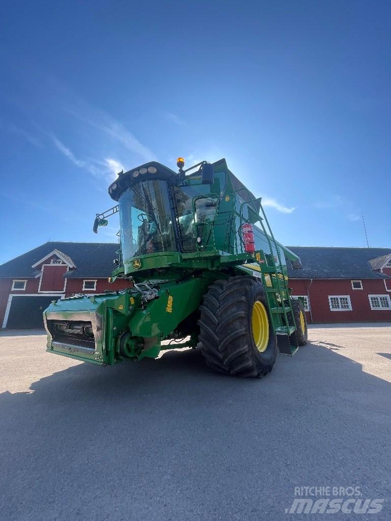 John Deere T670 Комбайни