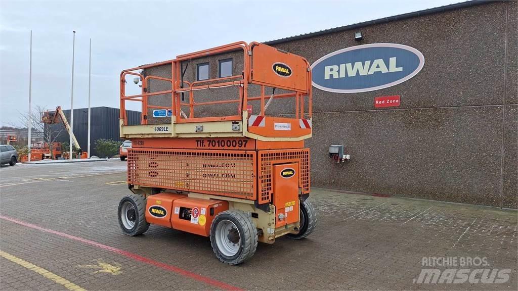 JLG 4069LE Ножични работни платформи