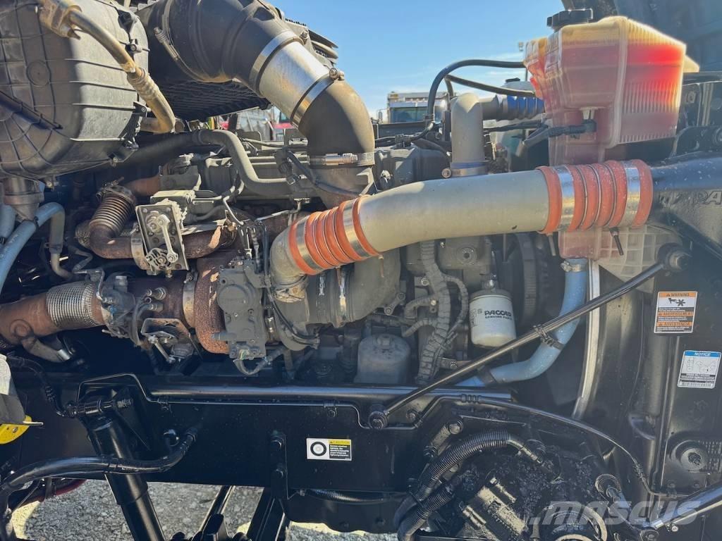 Kenworth T 880 Самосвал