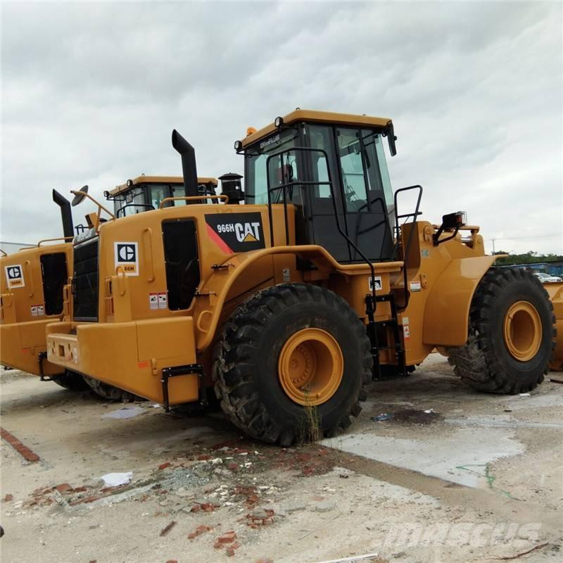 CAT 966H Колесни товарачи