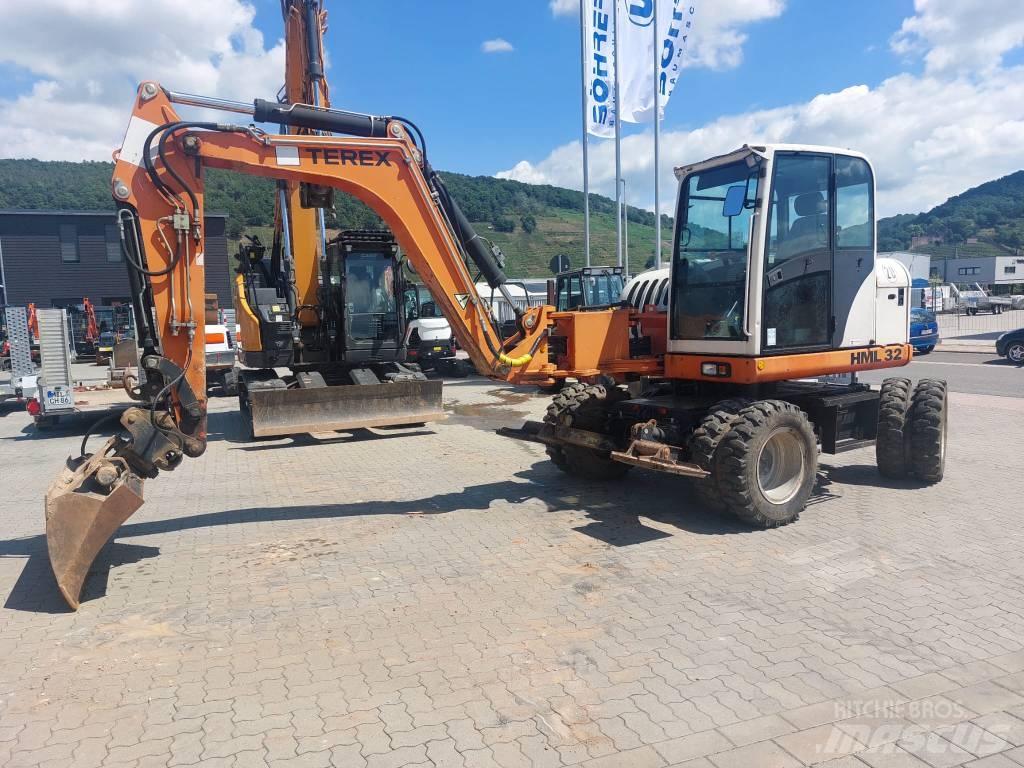 Schaeff HML32 | CW08 Колесни екскаватори