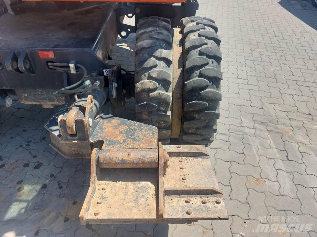 Schaeff HML32 | CW08 Колесни екскаватори