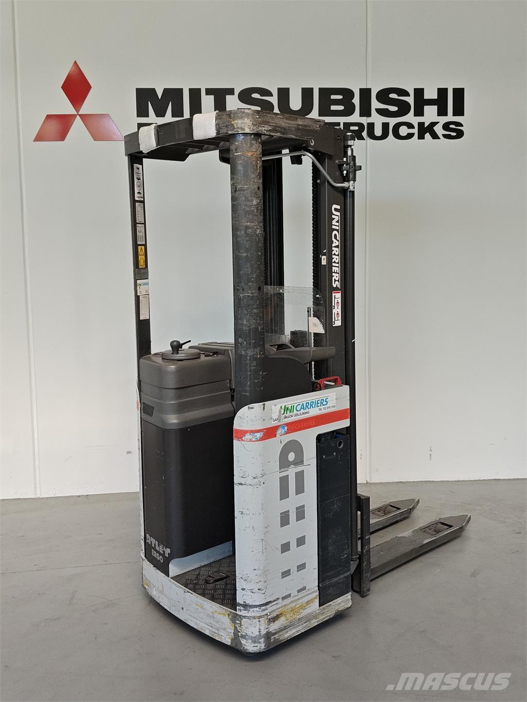 Atlet AJN160 Самоходни товарачи