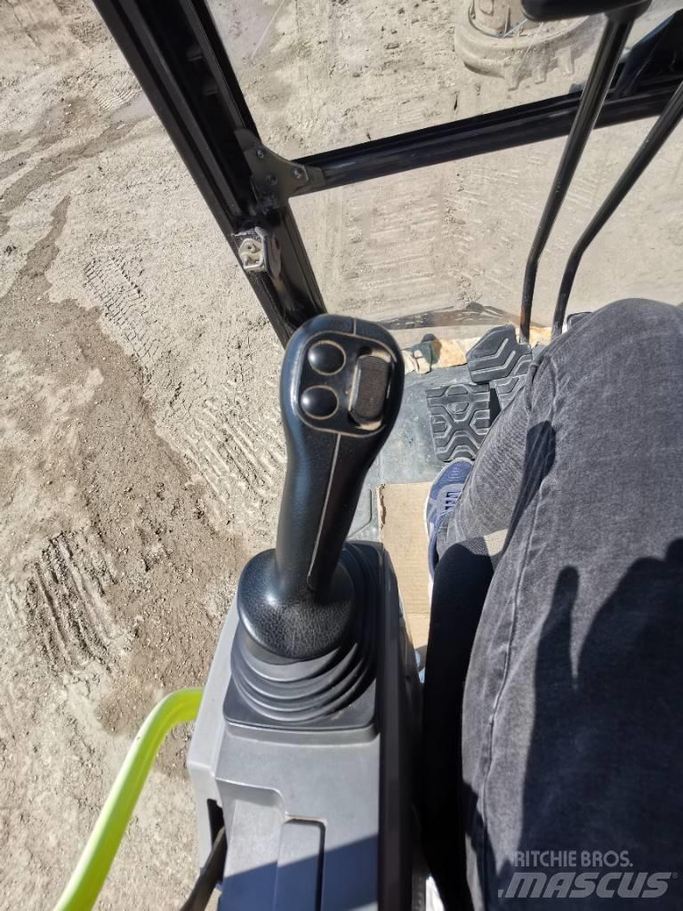 CAT 320 F Верижен екскаватор