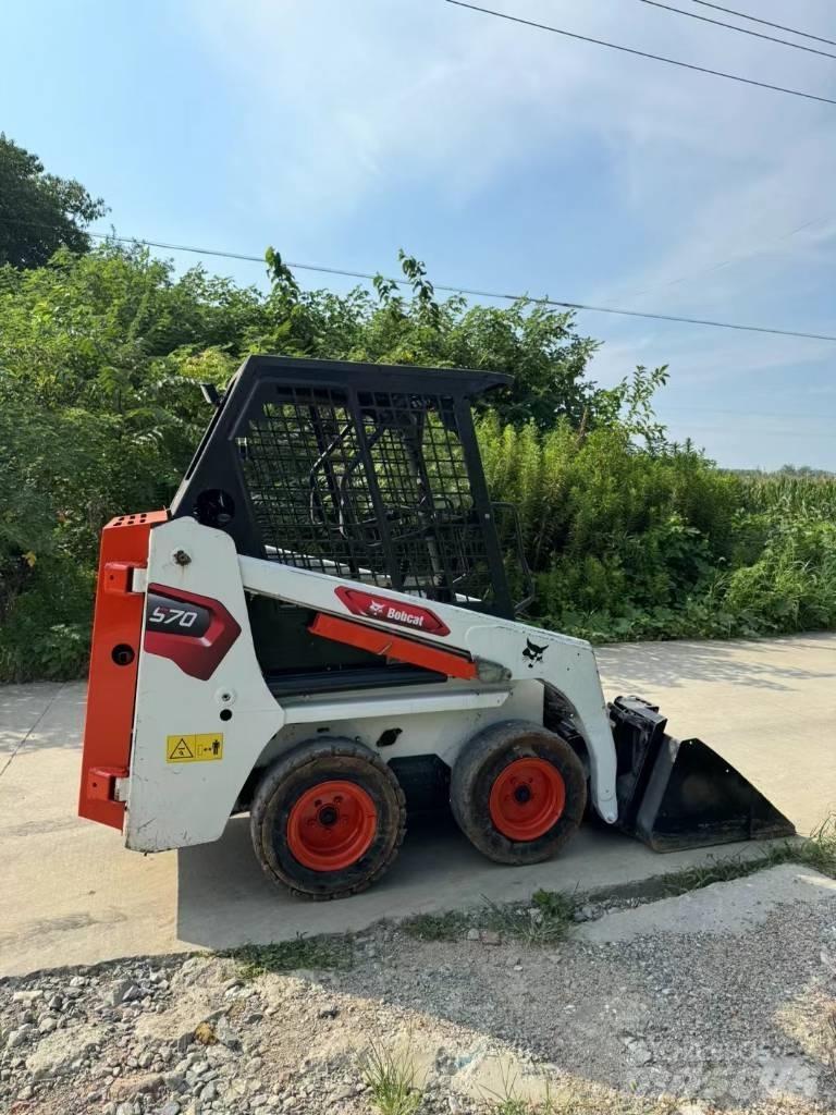 Bobcat S70 Мини товарачи
