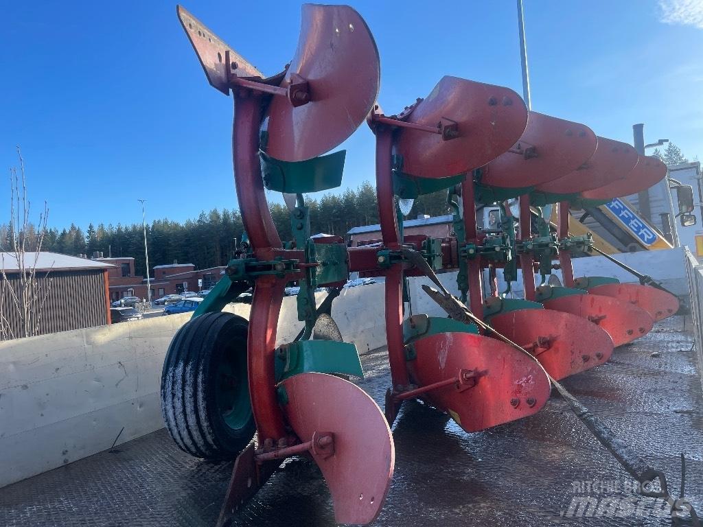 Kverneland E160 Реверсивни плугове