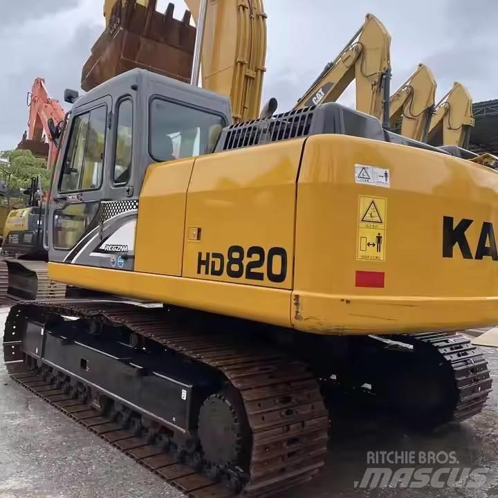 Kato HD820 Верижен екскаватор