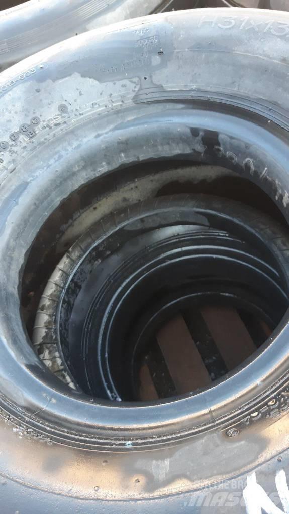 Michelin H 31X130-12 Гуми