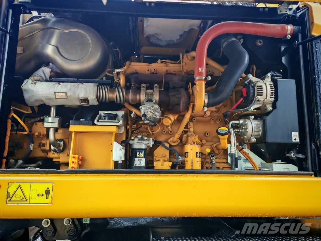 CAT M 318 F Колесни екскаватори