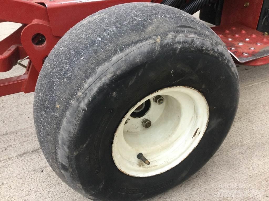 Toro 3250D Тракторни косачки