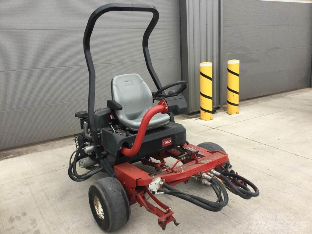 Toro 3250D Тракторни косачки