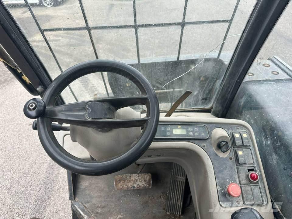 JCB TLT 25 D Телескопични товарачи