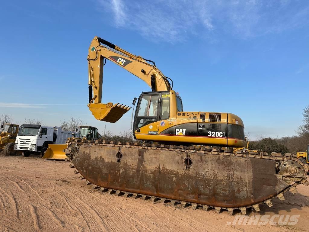 CAT 320 C L Багери амфибии